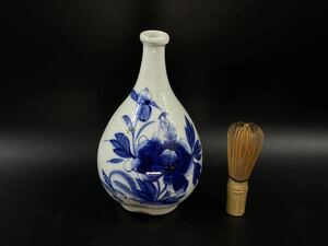 【福蔵】昭和レトロ 徳利 古伊万里 染付 牡丹紋 蝶々 高21.3cm