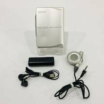 ●ソニー WM-EX9 カセットウォークマン SONY シルバー リモコン付き ポータブルカセットプレーヤー WALKMAN 音楽 再生 音響機器 N641_画像1