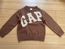 ★未着用新品！babyGAP☆ざっくり&ロゴのデザインがすてき！ニット　セーター　トップス　105☆送料185円★_画像1