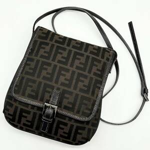 1円●高級●FENDI フェンディ ズッカ ショルダーバッグ ポーチ ポシェット サコッシュ 本革 レザー キャンバス 斜め掛け可 レディース 茶