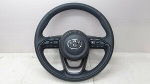 中古 トヨタ ヤリス MXPA10 ステアリング 純正ハンドル ホーンパット付き GS120-08210 (棚1116-307)