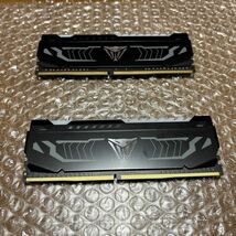 メモリ DDR4 16GB (2 x 8GB) 3000MHz Patriot パトリオット レッド　中古_画像4