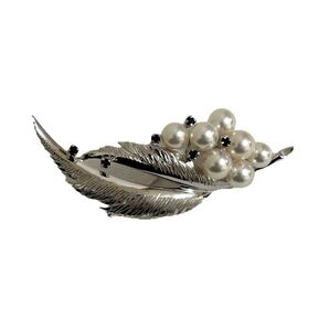 TASAKI タサキ アコヤ パール ブーケ ブローチ WGK14 レディース 真珠 ビンテージ