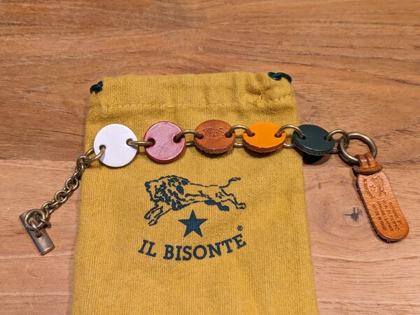 IL BISONTE　レザーブレスレット 