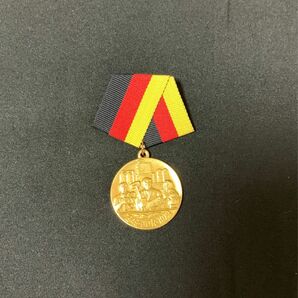珍品　東ドイツ　建国30周年記念メダル　東ドイツ軍　NVA DDR