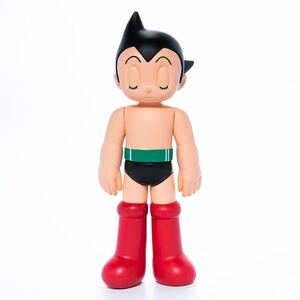 『鉄腕アトム』ASTRO BOY 手塚治虫　90周年記念商品　アトム　おもちゃ　プレゼント　フィギュア　アイズクローズ　黒　正規品　送料込み