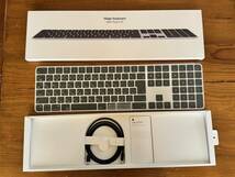 【送料込】アップル Apple Touch ID搭載Magic Keyboard（テンキー付き）- 日本語（JIS）- ブラックキー (中古)_画像1