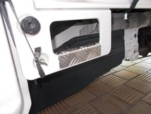 キャリイ　標準車 スーパーキャリ　DA16T　軽トラ荷台ステップ用 縞板カバー_画像4