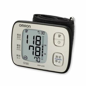 未使用品　オムロン　デジタル自動血圧計　手首式　HEM-6220-SL　OMRON
