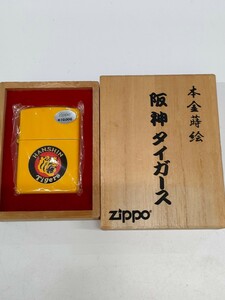 ◎0602/0808 Zippo/ジッポー　本金蒔絵 阪神タイガース猛虎マーク 2002年製 木箱付 野球 ※同梱不可