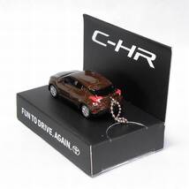 C-HR トヨタ ●非売品 オリジナル ライト付きキーホルダー プルバックカー ミニカー ブラウン系 カラーサンプル ノベルティ_画像3