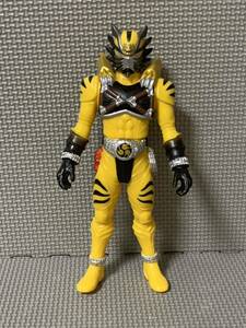 中古品ソフビ　仮面ライダーニシキ