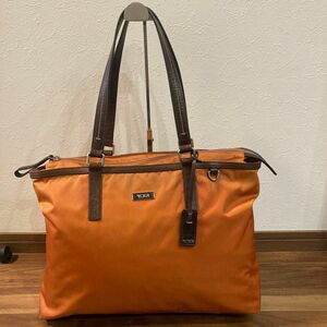 【良品】TUMI トゥミ 高密度ナイロン×レザー トートバッグ 大容量 A4◎