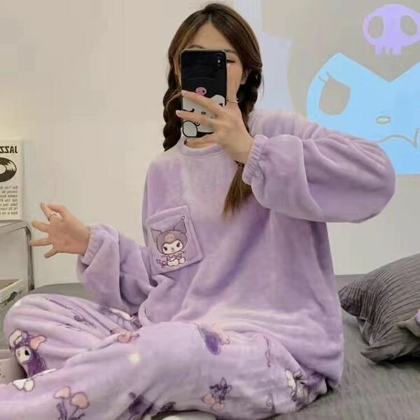 冬セール　ふわふわ　モコモコ　暖かい　パジャマ　クロミちゃん　紫