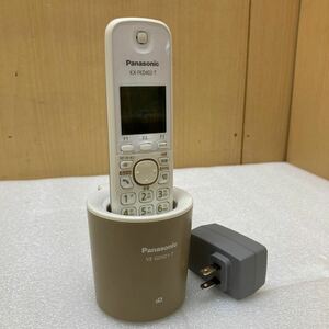 YK9640 Panasonic パナソニック VE-GDS01DL コードレス 電話機 充電台付き親機 子機 KX-FKD402-T 通電確認済　現状品　0216