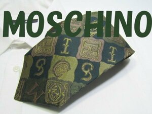 【モスキーノ】NA 603 モスキーノ MOSCHINO 緑系 金色系 大文字ロゴ柄 ジャガード
