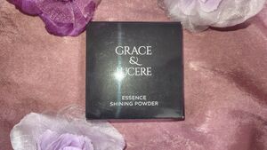 GRACE&LUCERE エッセンスシャイニングパウダー ラベンダーピンク