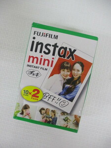 ⇔ 54　フィルム　FUJIFILM チェキ フィルム instax mini 2023年7月 有効期限切れ 検：カメラ インスタント ポラロイド 1箱(20枚)