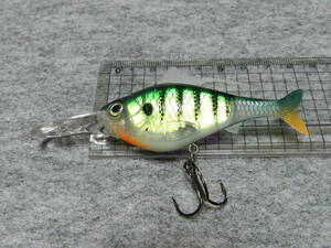 即決　ストーム　STORM SOFT SHAD ソフトシャッド　　美品　11ｇ　弱弱しい　元気のないカラー　　テールとヒレが動く