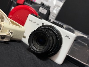 ※22353 おまけ付き！ 動作品 OLYMPUS XZ-1 デジタルカメラ コンデジ 6-24mm 1:1.8-2.5 自動開閉レンズキャップ付