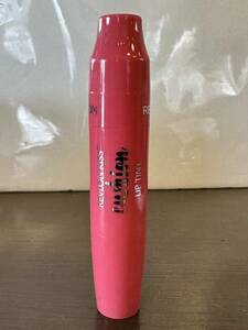 総量22g REVLON - キス クッション リップ #320 SWEET CORAL スウィートコーラル - KISS Cushion レブロン クリックポスト可185円