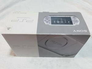 新品同様　ミスティック シルバー　PSP-3000　液晶画面は、完全に無傷　ほとんど未使用に近い　付属品も綺麗な美品　全7点セット