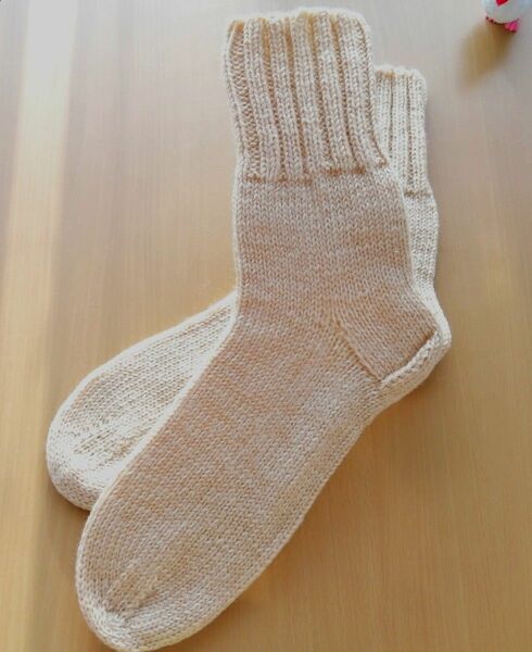 手編みの靴下ハンドメイド毛糸の靴下大きいサイズ幅広ゆったりタイプ