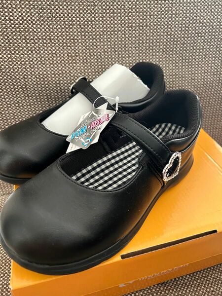 ムーンスター　キッズ　新品未使用　靴　２０センチ　セレモニー　入学式　卒業式　ブラック　黒　幅広