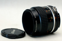 （綺麗）Nikon ニコン 純正 Micro-NIKKOR 55mm 高級マクロレンズ1:2.8 (Ai) 希少・良好品_画像1