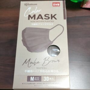 アイリスオーヤマ　不織布マスク　Mサイズ３０枚入り