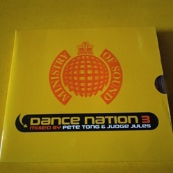 ハウス MixCD VA / Dance Nation 3 です。