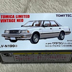 トミカリミテッドヴィンテージNEO LV-N199a トヨタ クラウン 3.0 ロイヤルサルーンG 1985年式