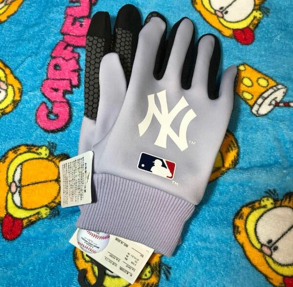 メジャーリーグ　ニューヨークヤンキース　手袋　ラベンダー　新品
