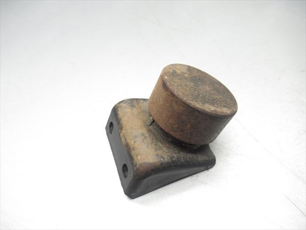 H1R6-0220 スズキ GSF750 ダンパー スタンド 純正 【GR7EA