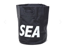 送料込み 即決!!黒ブラック WIND AND SEA 入手困難タープバッグTARP BAG 防水バッグ35L ウィンダンシーSEAロゴ大容量トートバッグ/送料無料_画像2