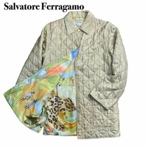 Salvatore Ferragamo サルヴァトーレ フェラガモ キルティングジャケット ゴールド アニマル 花柄 ヒョウ柄 シルク 光沢ゴールド 1スタ S