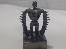 1C 三鷹の森ジブリ美術館 ロボット兵 メモスタンドフィギュア　天空の城ラピュタ 金属製…？_画像1