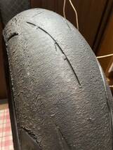 中古MCタイヤ 2021年製造 BRIDGESTONE BATTLAX RACING R11 MEDIUM 190/55R17 ブリヂストン バトラック レーシング 190 55 17 2921 K4582_画像3