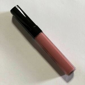 414 Chanel rouge here lip brush 