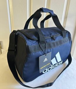 【送料無料】★新品 アディダス adidas スポーツバッグ ボストンバッグ ダッフルバッグ M位 紺 ショルダー付き 軽量