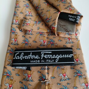 Salvatore Ferragamo(サルヴァトーレフェラガモ)ネクタイ108