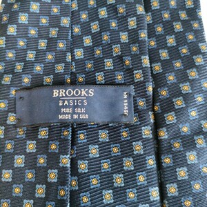 ブルックスブラザーズ(Brooks Brothers)ネクタイ31写真のようにダメージのある商品になります。