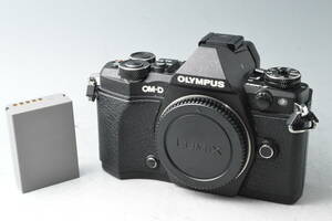 #a1230【美品】シャッター数18577回 OLYMPUS オリンパス OM-D E-M5 Mark II ボディ ブラック