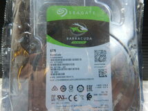o172　新品　SEAGATE BARRACUDA　6TB 内蔵ハードディスク　HDD ST6000DM003 / ST6000DM003　3.5インチ (BarraCuda 6TB)　袋未開封_画像2