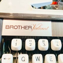 C01036 ブラザー BROTHER タイプライター アンティーク 昭和レトロ レトロ コレクション インテリア 当時物 現状品_画像8