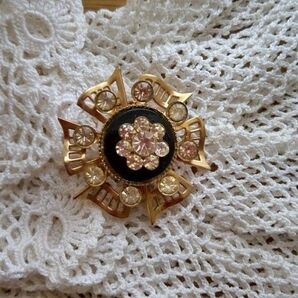 アメリカビンテージ ブローチ