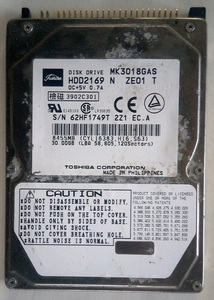 ■ TOSHIBA ／ 東芝 2.5インチ 内蔵HDD ★MK3018GAS ATA100 (30GB 9.5mm) ★送料全国一律444円 ■