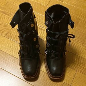 ZARA ブーツ　40 革　黒