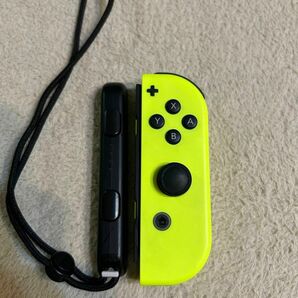 【動作品】Nintendo Switch Joy-Con ジョイコン ネオンイエロー R ストラップ付き