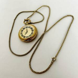 【WALTHAM POCKET WATCH】ウォルサム アンティーク 婦人用懐中時計 17石  33.8mm 金色文字盤 ヴィンテージ ハンターケースの画像4